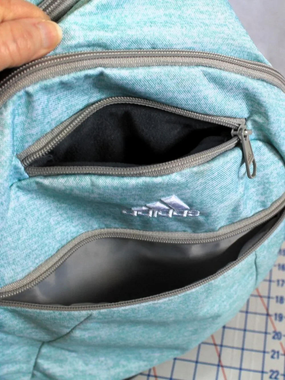 Large Adidas Backpack Bookbag Heathered Aqua - Picture 8 of 9